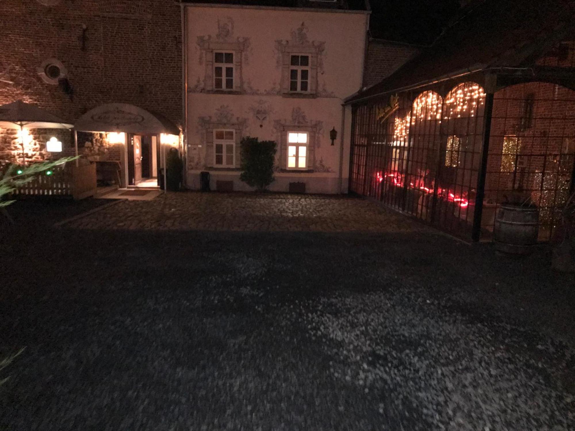 Hotel Zur Bruecke 헤르조겐라트 외부 사진
